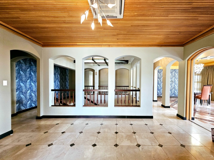 8 Bedroom Property for Sale in Waverley Free State